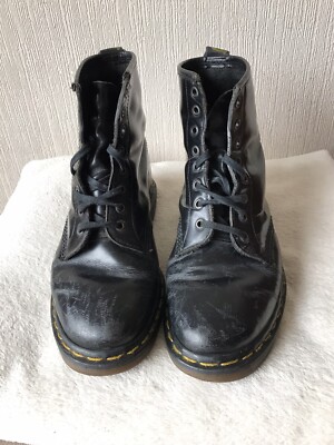Original Dr Marten Boots 16 hole Made in England size UK