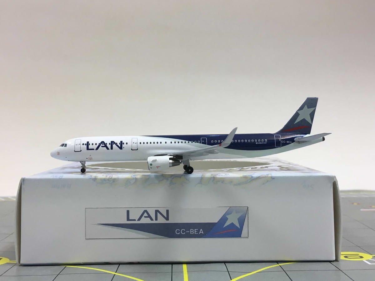 スイス航空　Aero Classics　AirbusA321　1/400 Velocity / Aeroclassics 1:400 Volaris Airbus A321 XA-VLH | eBay