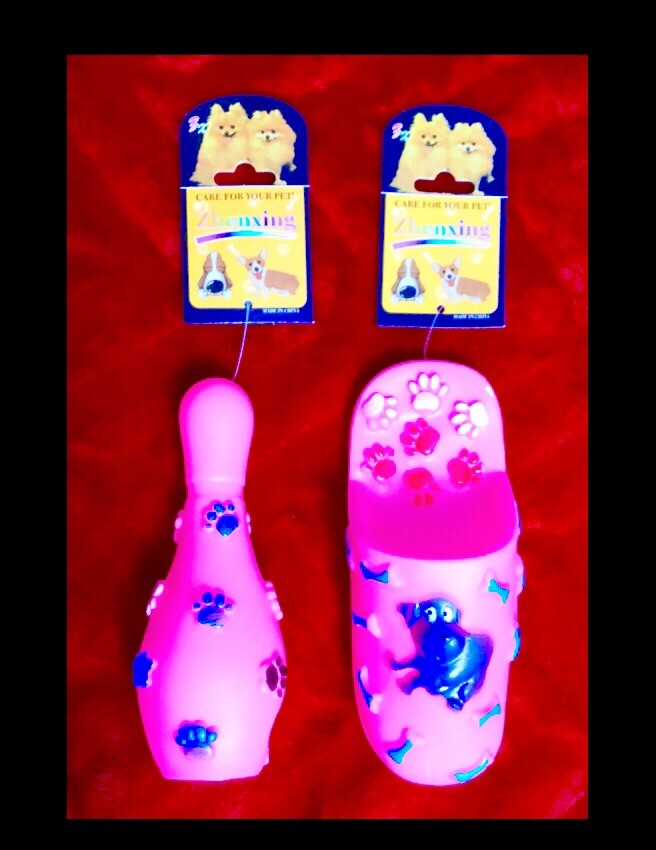 2pk (Lot Of 2) 3D Squeaky dog/pet toys 6.2&rdquo; Shoe + 5.5&rdquo; Skittle/bowling Pin,NEW