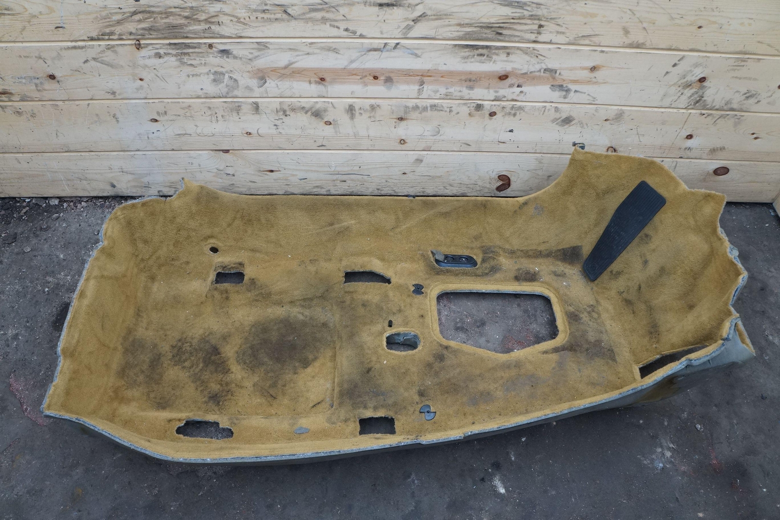Front Left Driver Floor Carpet Mat Beige 810699 Ferrari California 2011 *Note*