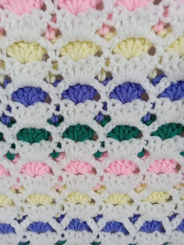 Hand Knit Crib / Lap Blanket Multi Color 61 Inches By 43 Inches - Picture 2 of 9