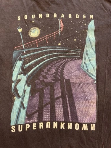 Soundgarden Superunknown TShirt Glow in the Dar 1990s vintage concert t-shirt, vintage, single stitch, B+ condition