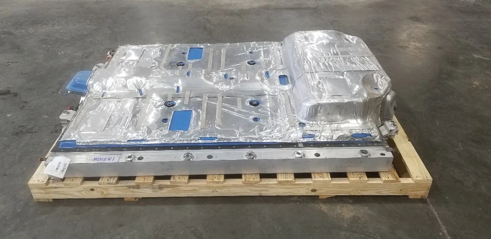 HIGH VOLTAGE Battery PACK 400V 100.5 KWH 2024 DODGE CHARGER SCAT PACK STAGE 2 EV Foto 4 de 4