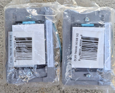 Deako 1 Gang Quick Wire Backplate w Single Pole Simple Rocker Switch Lot of 2