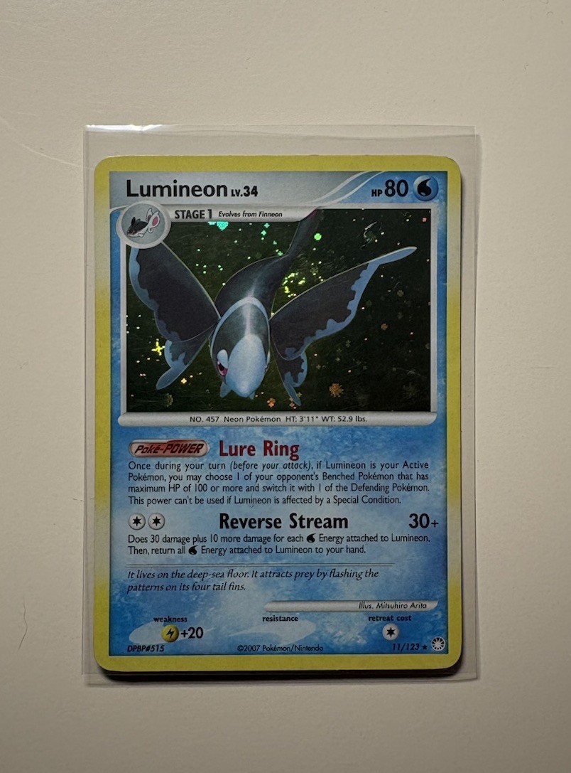 Pokemon Card Lumineon 11/123 Holo Rare Majestic Dawn LP