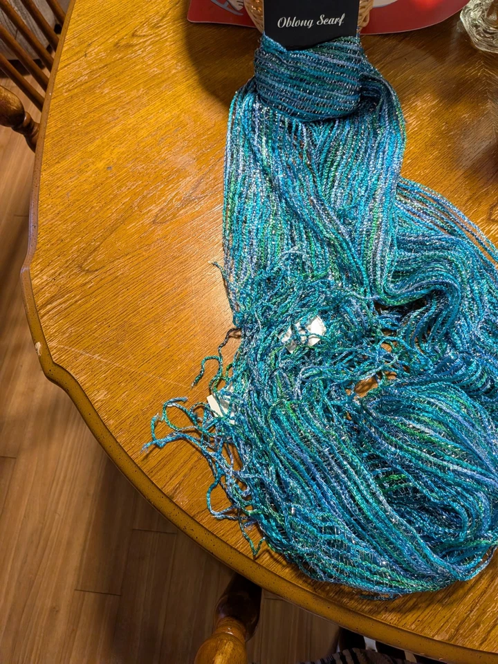 Cachecol oblongo feminino novo em folha com etiqueta multicolor - Imagem 4 de 4