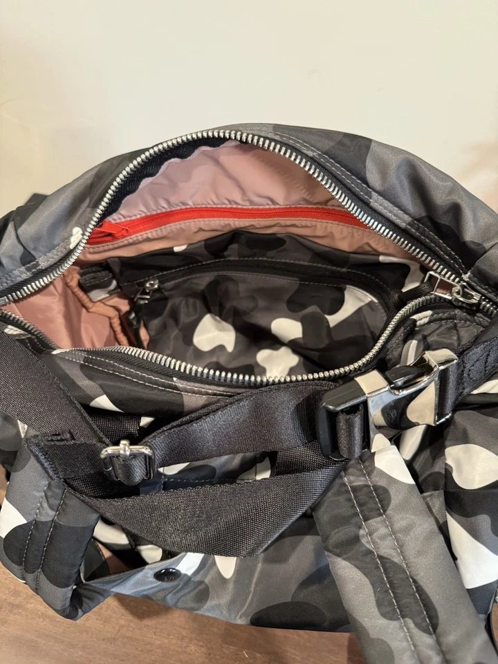 ShortyLOVE Boxer Mochila Grande Preta\Cinza Camuflagem - COMO NOVA - Imagem 4 de 4