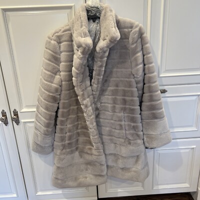 Gallery New York Gray Faux Fur 3/4 Cost- Medium - New