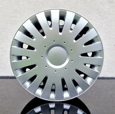 15 inch wheel trims to Suzuki Swift, Splash + centre badges 15"