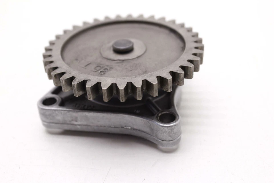 Suzuki GS550T 1981 OEM MOTOR BOMBA DE ACEITE R9.BX22 Foto 3 de 4