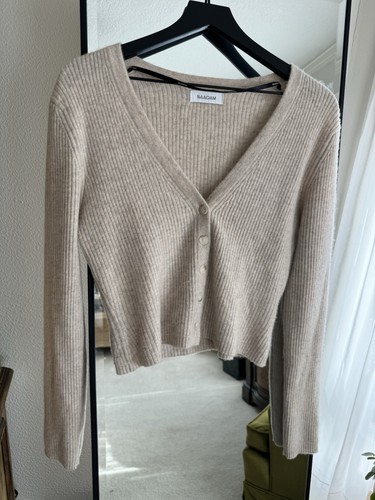 Naadam Heather Cashmere Rippstrick Cardigan V-Ausschnitt meliert S