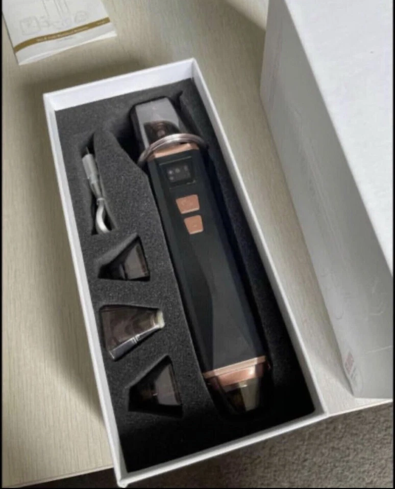 Microdermabrasion Kit: Removes Dead Skin Cells and Refines Pores - Image 4 of 4