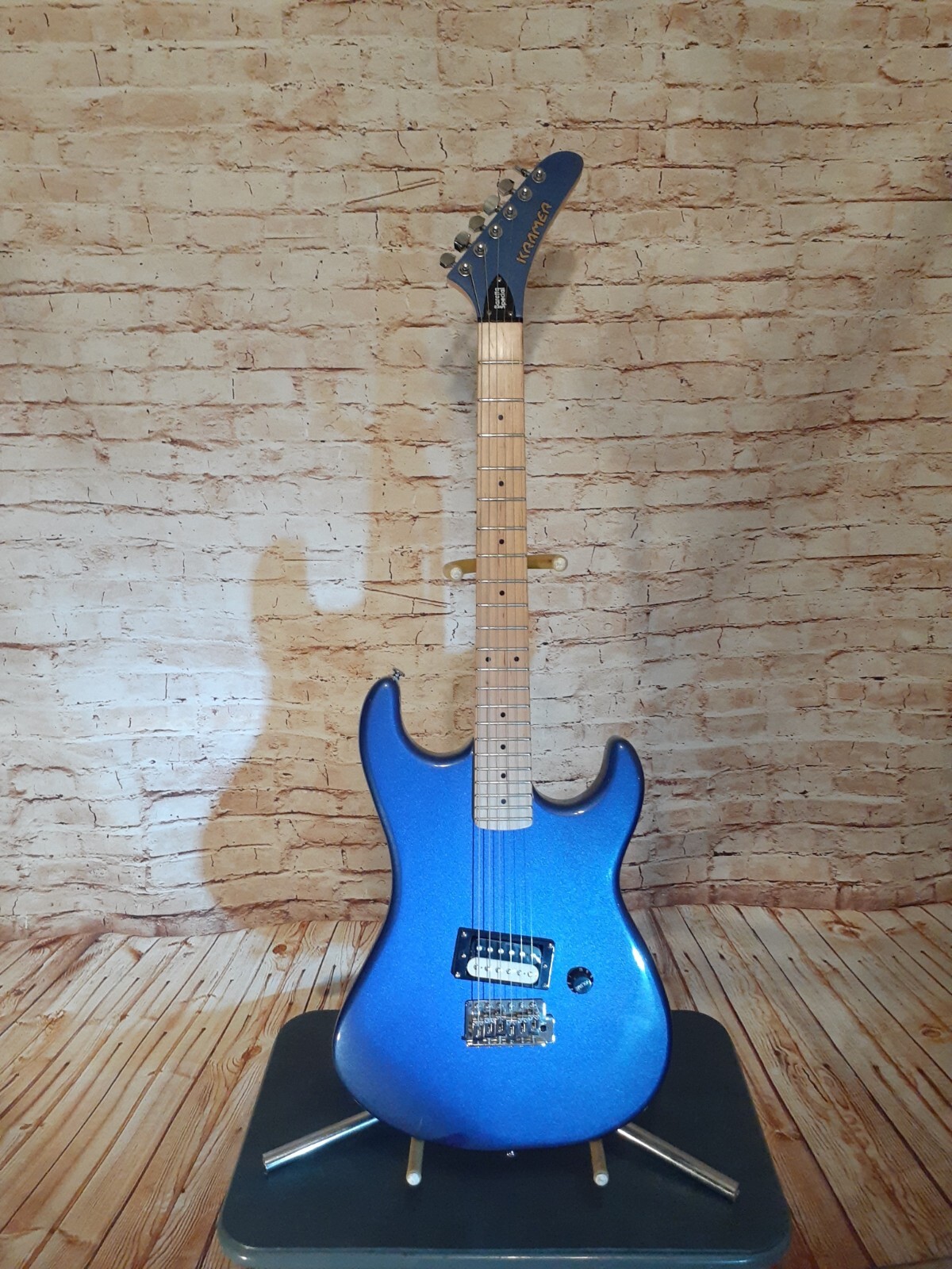 Kramer BARETTA LK1-BF（Electric Guitar Kramer LK1-BF Black
