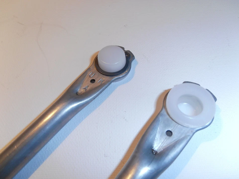 Peugeot 205 Wiper Linkage Plastic Bush Set fit original Link rods UKmade - Image 3 of 4