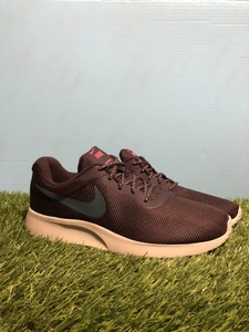 nike tanjun burgundy