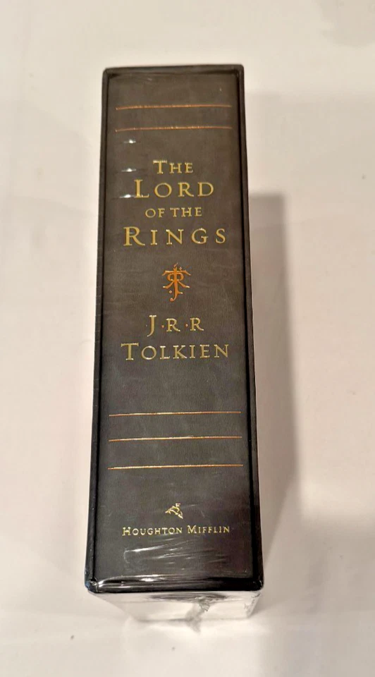 Lord of the Rings 50th Anniversary Edition / JRR Tolkien / Hardcover / Slipcase - Image 4 of 4