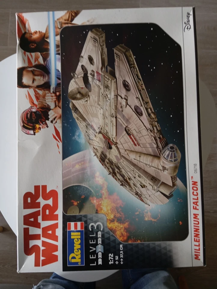 Star Wars Millennium Falcon 1/72 Faucon Millenium Revell Épisode 4 Maquette Kit - Photo 1/4