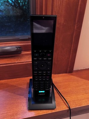 RTI T2i Black Touchscreen Remote Control w/Docking Station - TESTED & WORKING!