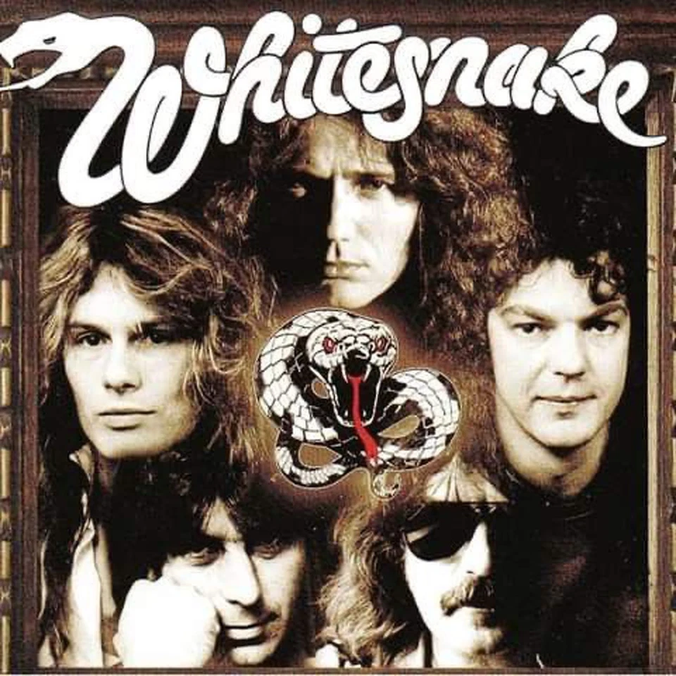 T-shirt bianca con logo musica rock nera -1388 - Immagine 2 di 2