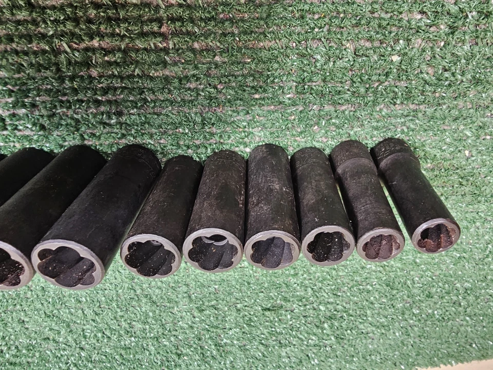 Blue-Point 13 pc 3/8" Drive SAE/Metric Deep Twist Impact Socket Set - Image 3 of 4