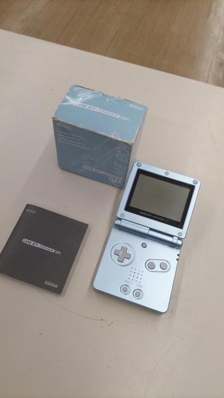Nintendo Game Boy Advance SP AGS-001 Console Retro Gaming System A2272
