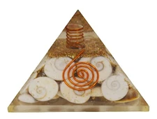 Saubhagya Global Gomti Chakra Orgone Crystal Pyramid for Reiki Healing, Vastu Co