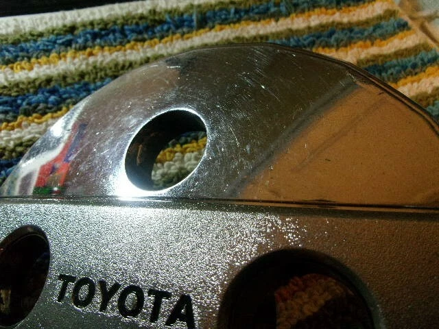 X1 Toyota Tercel Corolla 1985 cromo personalizado tapa central cubo 7-7/8" Foto 2 de 4