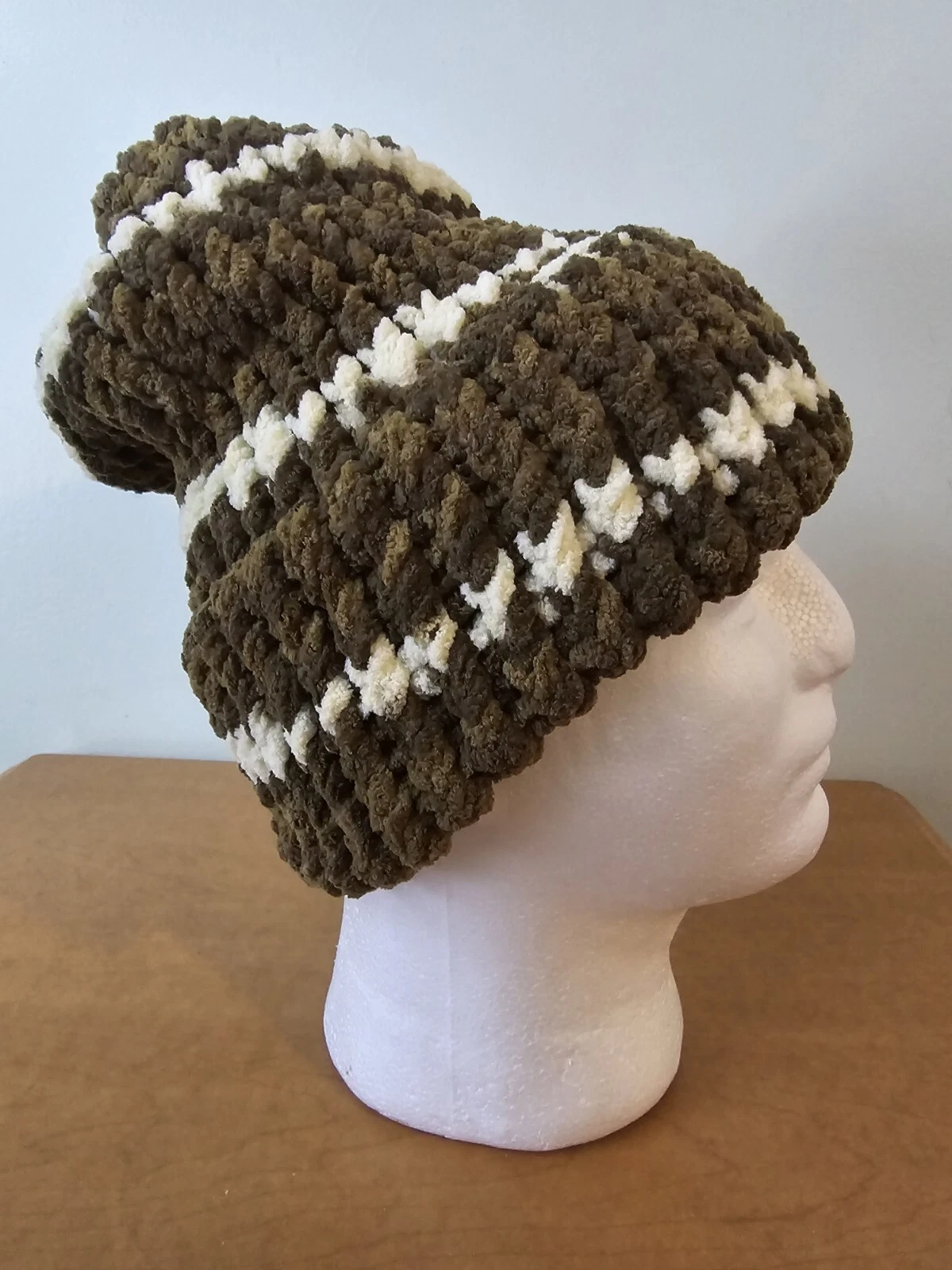 New Hand made, Men's or Women's hat, winter, warm, knitted cap beanie hat.