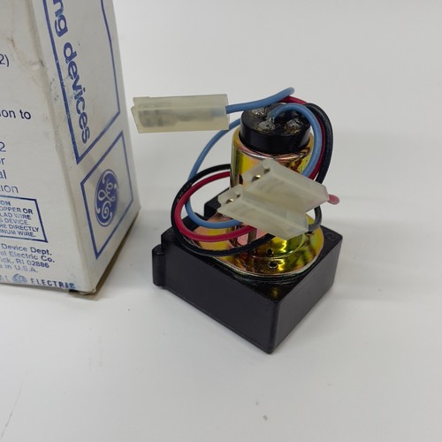 General Electric GE RR7 EZ Remote Lighting Control Relay NEW NOS