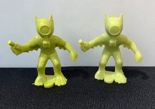 2 Vintage MARX Operation Moon Base Playset Plastic Green Alien with Gun Figures