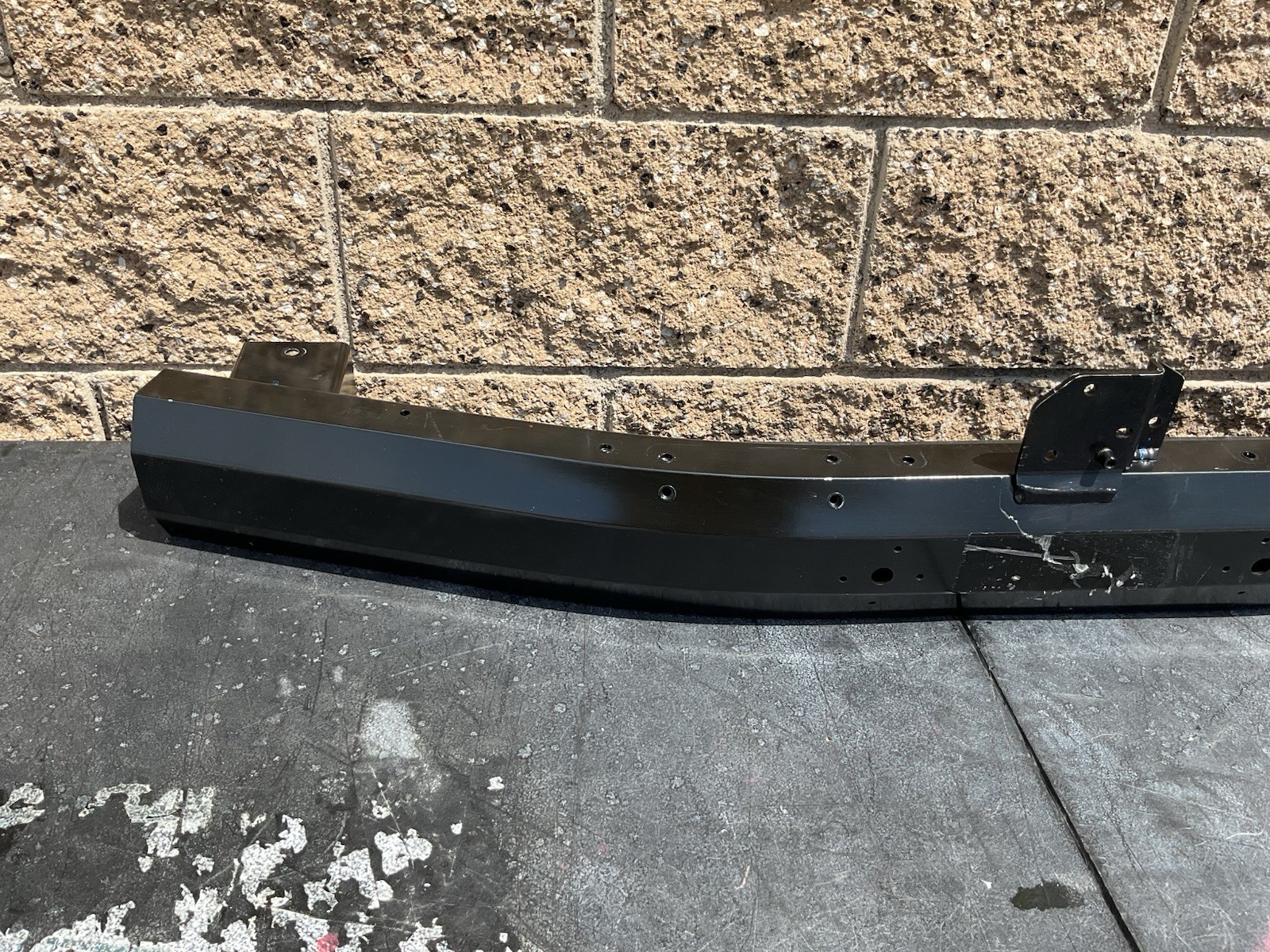 2024 2025 LAMBORGHINI REVUELTO REAR BUMPER REINFORCEMENT USED OEM