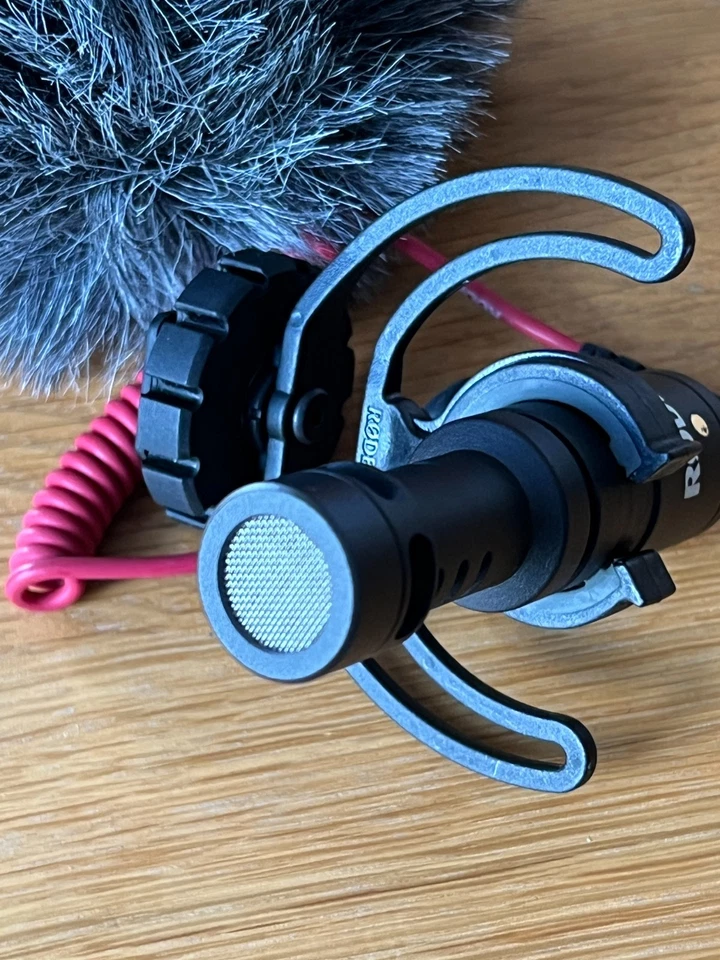 RODE VideoMicro Ultracompact Camera-Mount Shotgun Mic 3.5mm cable – Excellent - Image 3 of 4