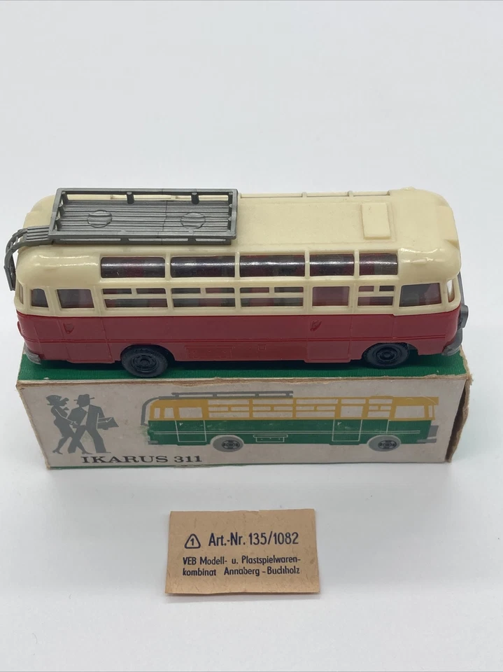 VEB Berlinplast Ikarus 311 Bus Grün/Weiß 1:87 - Image 2 of 4