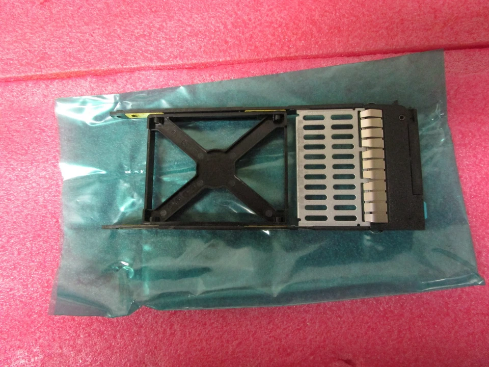 NEW! Qty (24)  2.5" NEC Server Dummy Tray 243-536317-502 - NF9100-CZ29P - Image 2 of 4