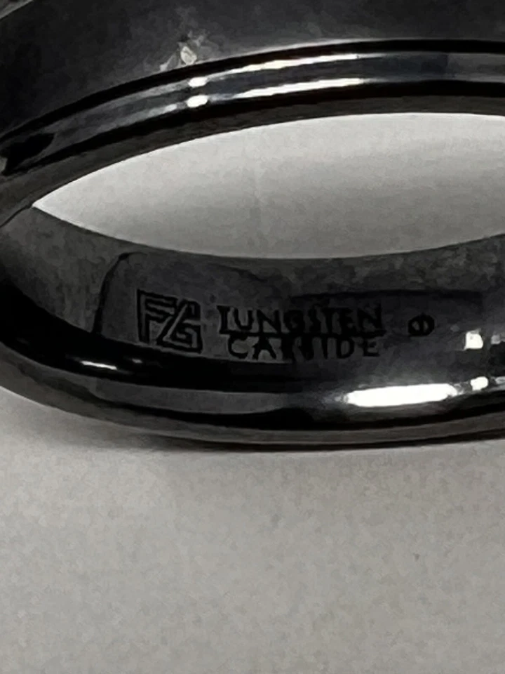 Anel de carboneto de tungstênio Frederick Goldman - Imagem 2 de 3
