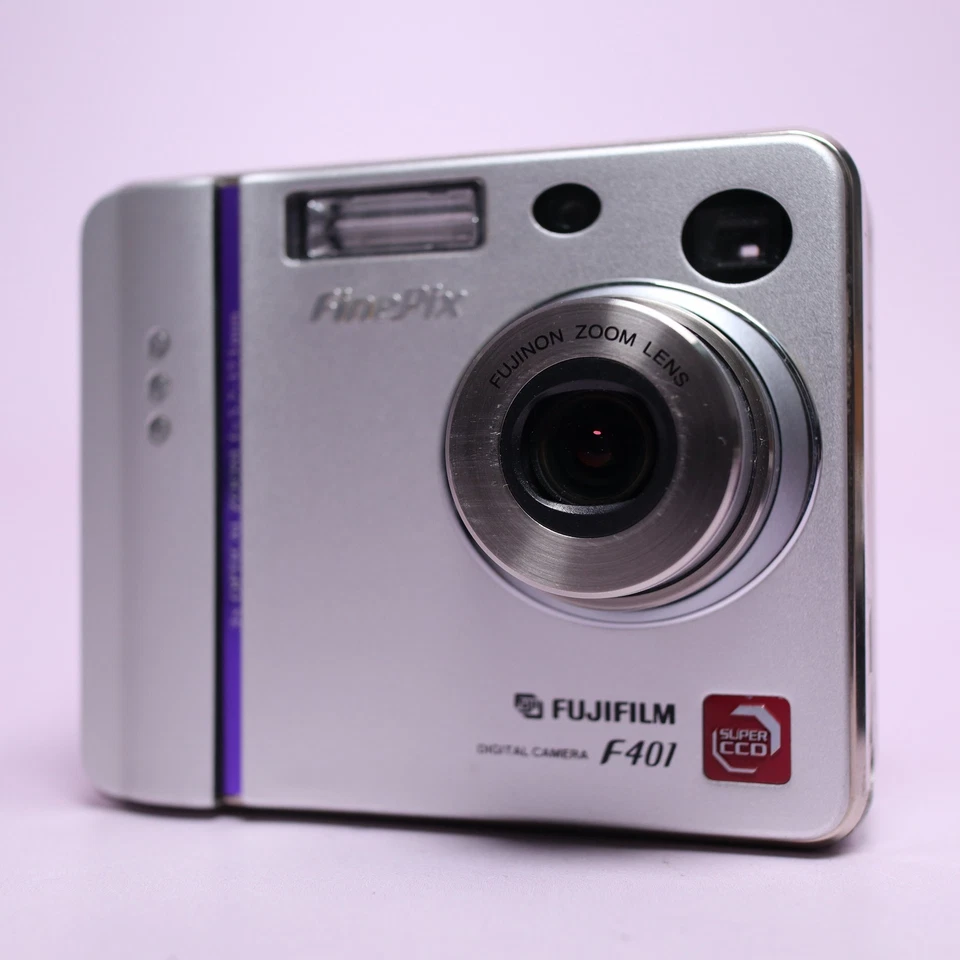 Fujifilm Finepix F401 Compact Digital Camera Bundle with Accessories, photo 2 of 5