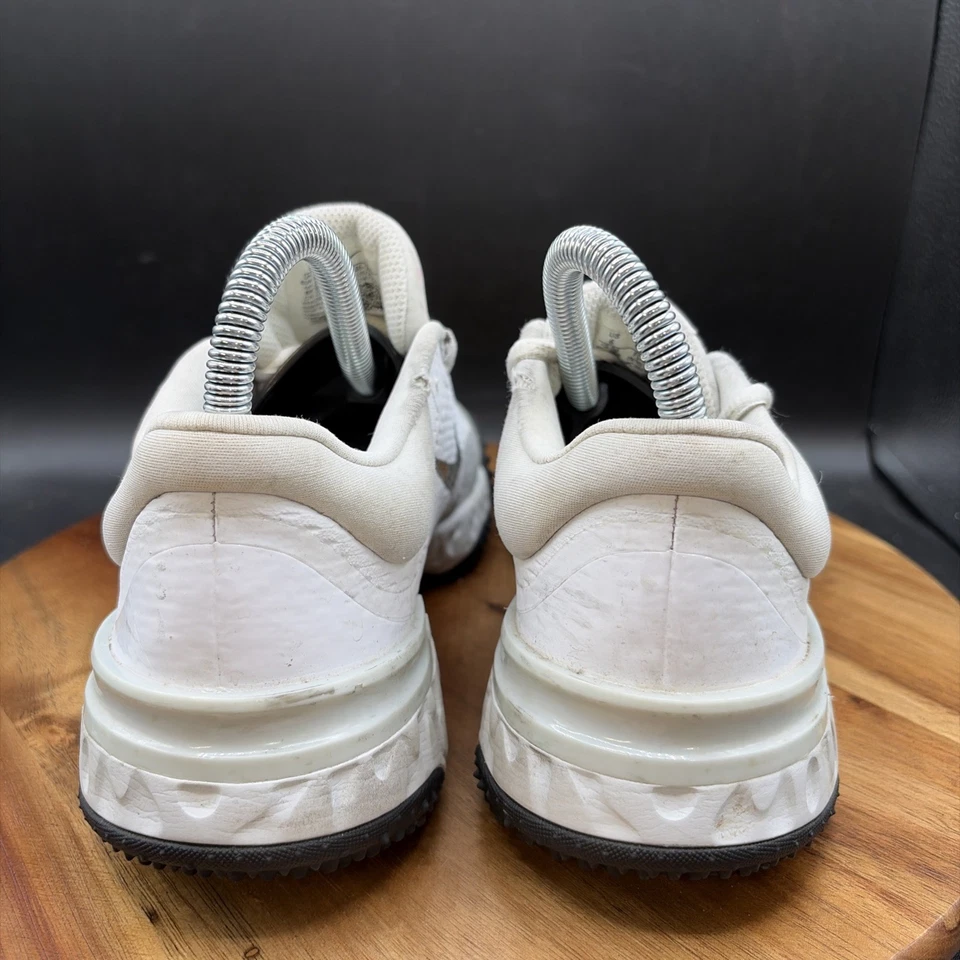 Nike Alpha Huarache Elite 4 Turf Women's Size 6 Softball Shoes FD2746-102 White - Image 4 of 4