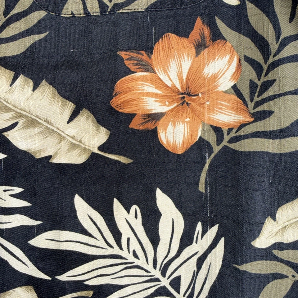 Camisa Boca Classics Island Wear de seda con botones para hombre grande floral palma negra Foto 4 de 4