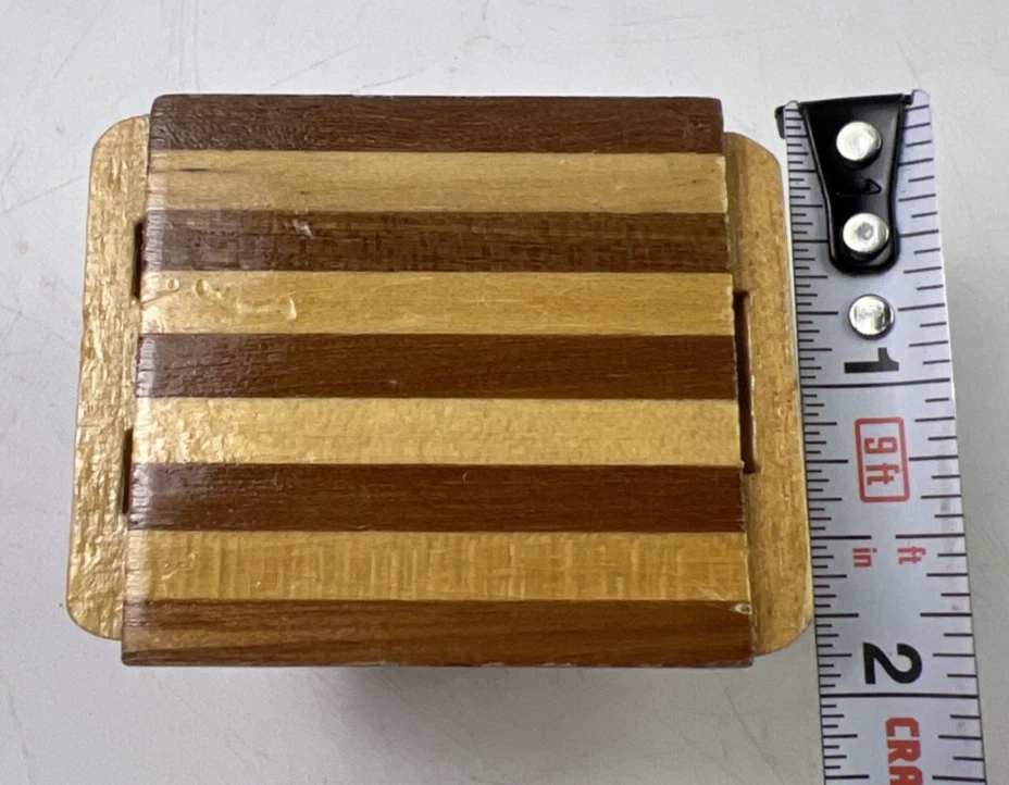 Mesa/herramientas de corte de bloque de carnicero a escala Concord Miniatures con caja Foto 4 de 4