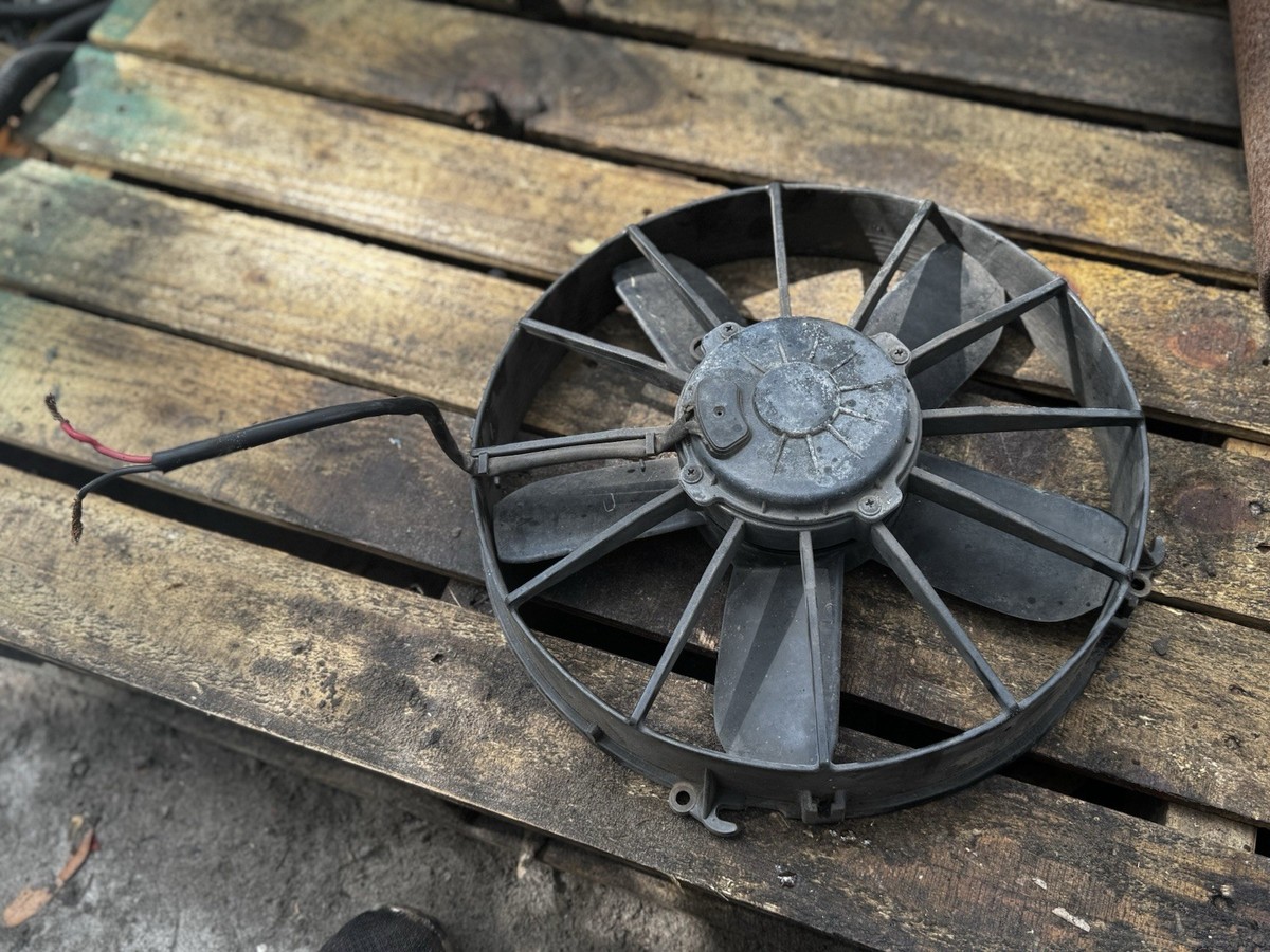 Toro Z Master Z287L Radiator Fan 1-633831 ; 74213 | eBay