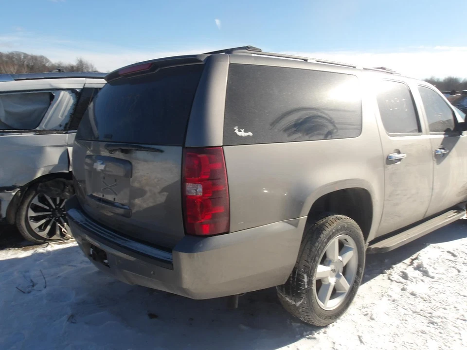 Used Third Seat SW/VAN fits: 2008 Chevrolet Suburban 1500  Grade B - Image 4 of 4