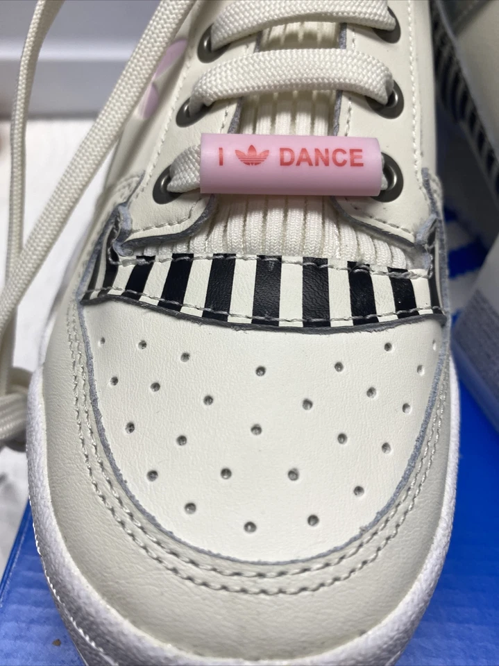 Adidas  Forum Bold W I Love Dance Size 6.5 Rare - Image 2 of 4