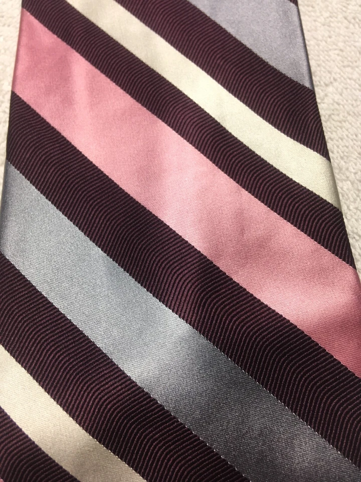 Gravata masculina TASSO ELBA LISTRAS ROSA E CINZA BORDÔ 4 X 59 - Imagem 3 de 4