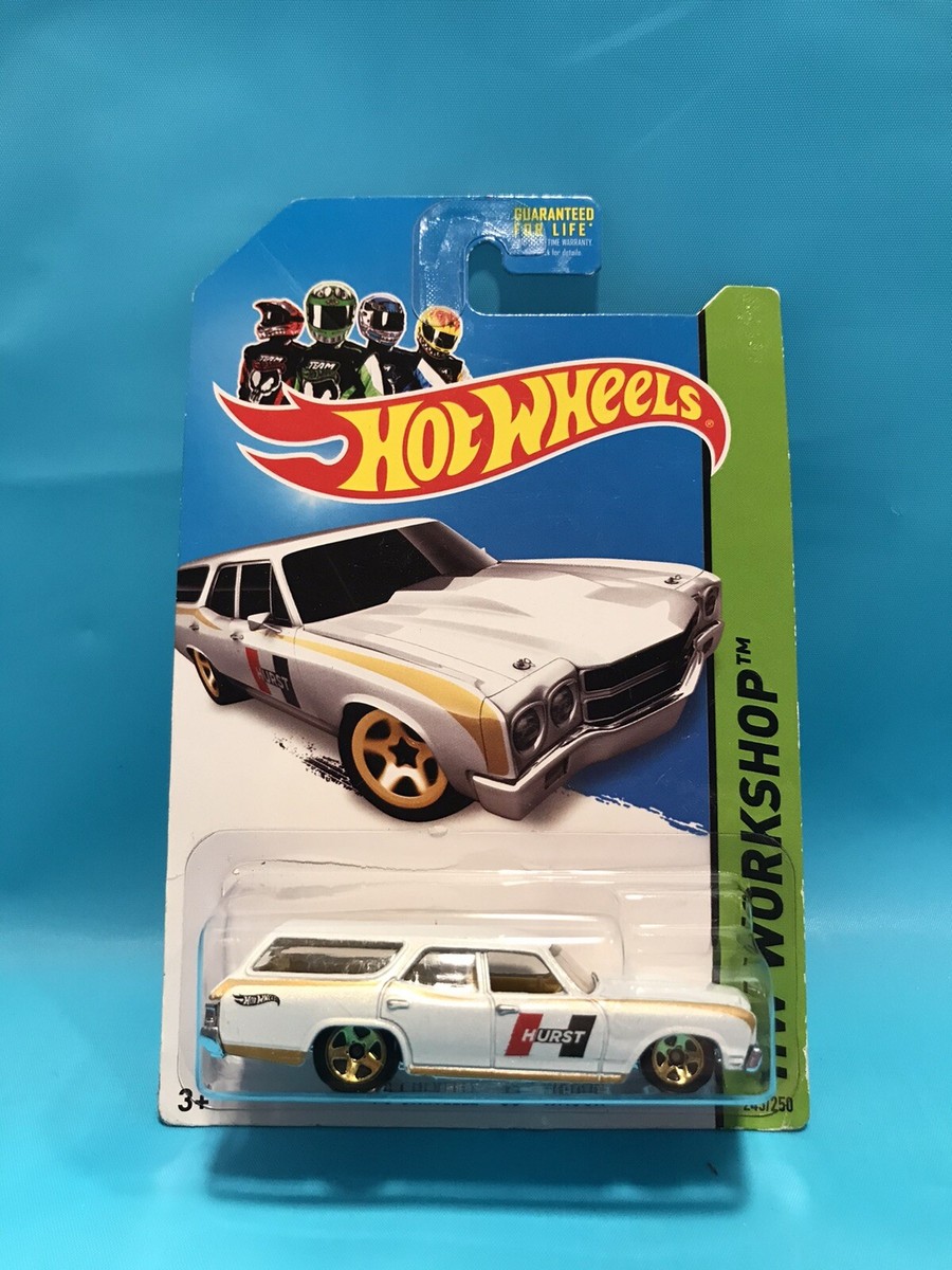 ホットウィール　11000個限定　70 Chevelle SS Amazon.com: Hot Wheels '70 Chevelle SS Wagon : Toys & Games