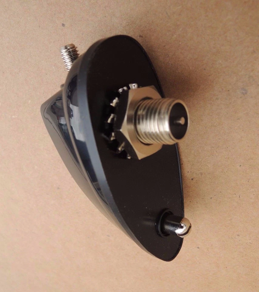 AM/FM and CB Antenna Base fits also HD bikes - Image 2 of 4