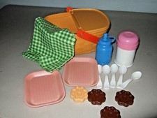 1989 Fisher Price Fun with Food Picnic Basket plates spoons bottle cookies