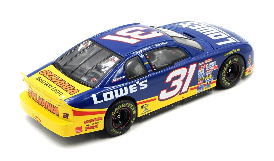 Mike Skinner 1999 #31 Lowe's NASCAR Revell 1:24 diecast Foto 3 de 4