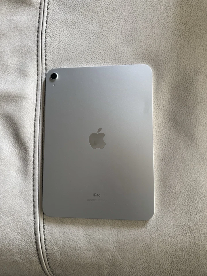 Apple iPad 10.ª Gen. 64GB, Wi-Fi, 10,9" - Plata - Imagen 2 de 4