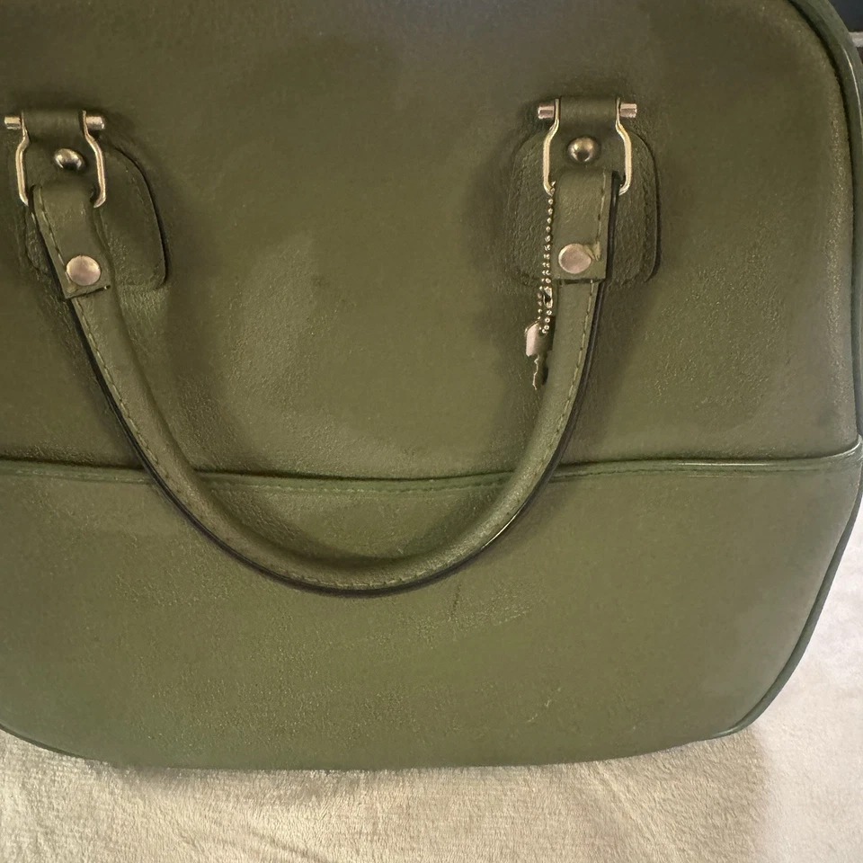 Vintage Airway Industries Avocado Green Luggage Carry-on Bag Travel Tote 70s - Image 2 of 4