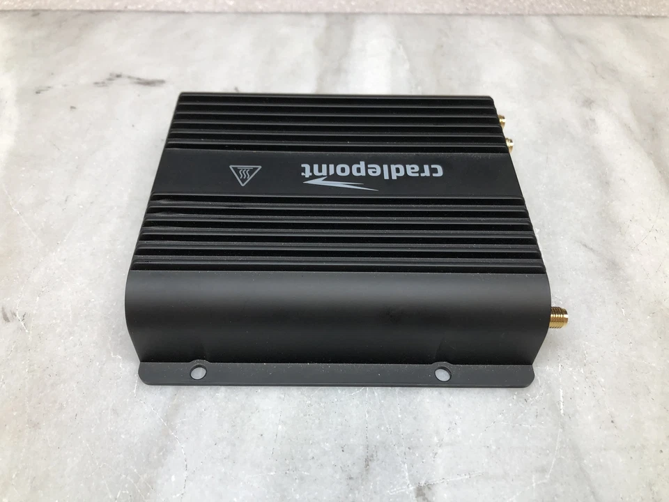 Cradlepoint LTE Ruggedized Router IBR650C-150M-D S5A907A Bundle w/ AC & Antenna - Image 4 of 4